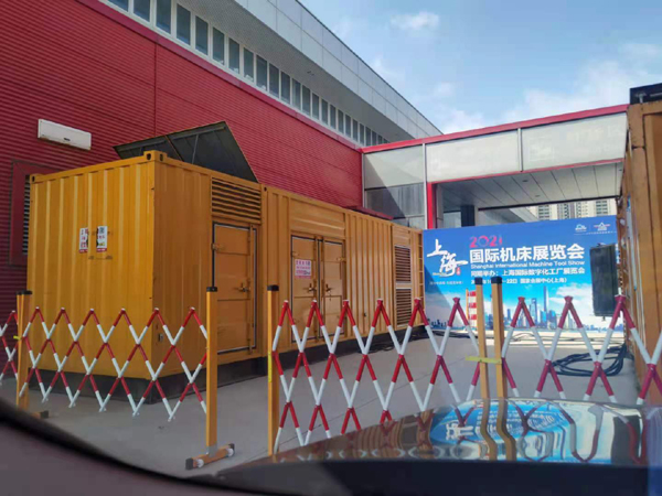 前海街道发电车出租-发电机无电压或电压太低怎么办？